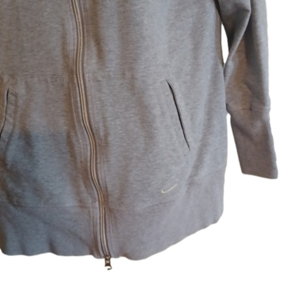 NIKE slimmer Fitting Ladies Xl Nike Hoodie/ Jacket. Light Grey. - Picture 2 of 11